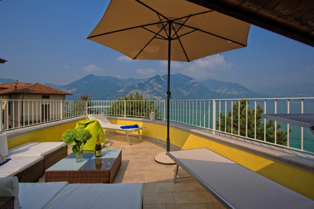 Casa Vacanze Marconi 22 Marone Luaran gambar