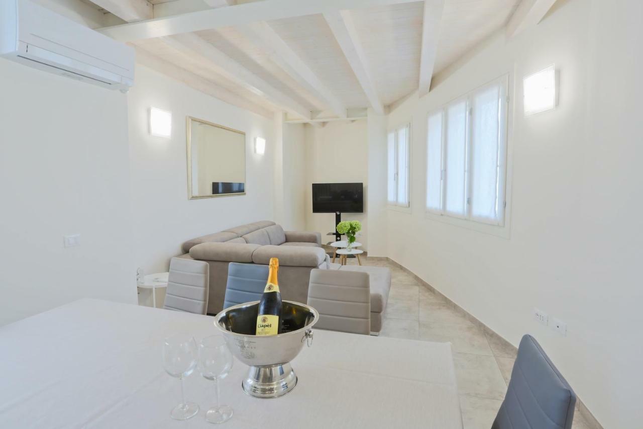 Casa Vacanze Marconi 22 Marone Luaran gambar